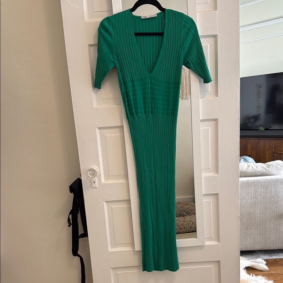 slim fit dress slacks ZARA Forest Green Turtleneck Dress with 3/4 Sleeve- Size M main image 1